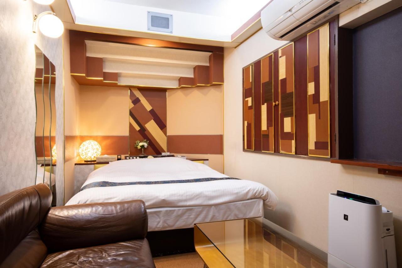 天然個室温泉 Hotel Lafontaine 諏訪 (Adults Only) Szuva Kültér fotó